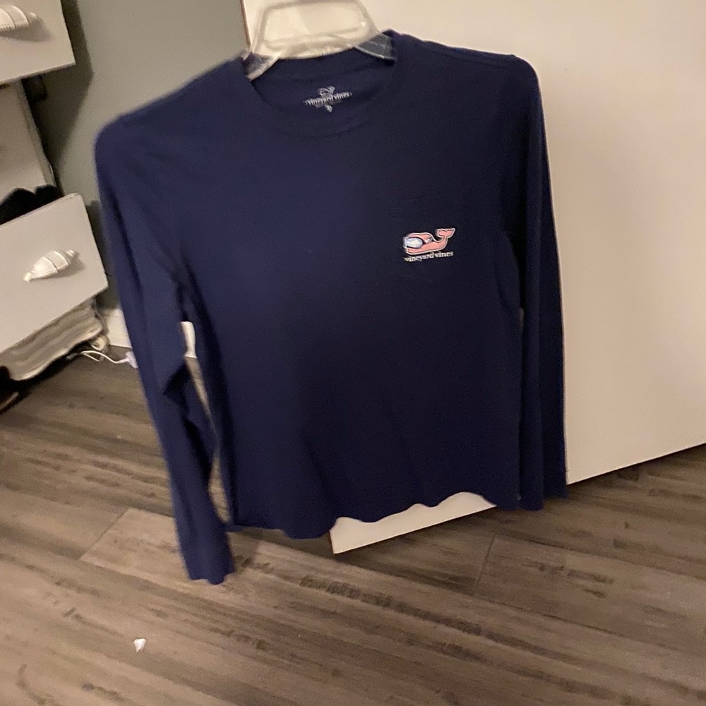 Vineyard vines shirt